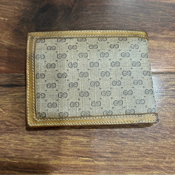 Vintage Gucci Brown Micro GG Monogram Bifold Wallet with original box - Picture 6 of 9